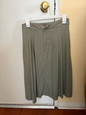 Forever 21 Olive Green Pleated Button-Front Midi Skirt